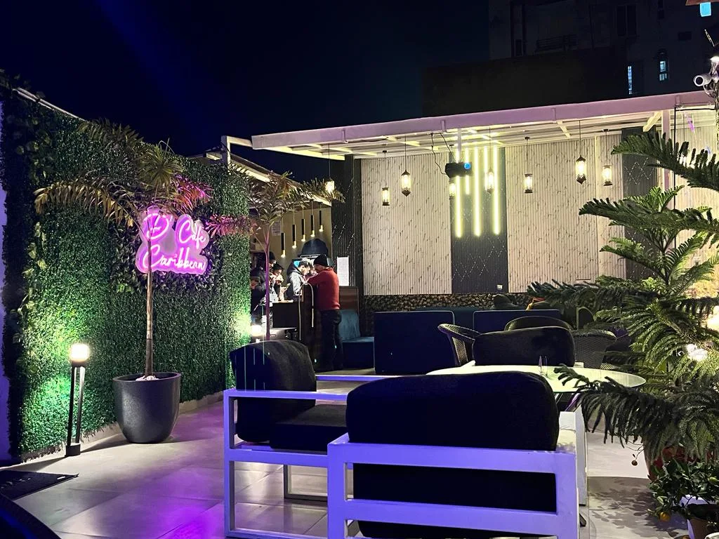 D Cafe Caribbean - Best cafe in Lucknow