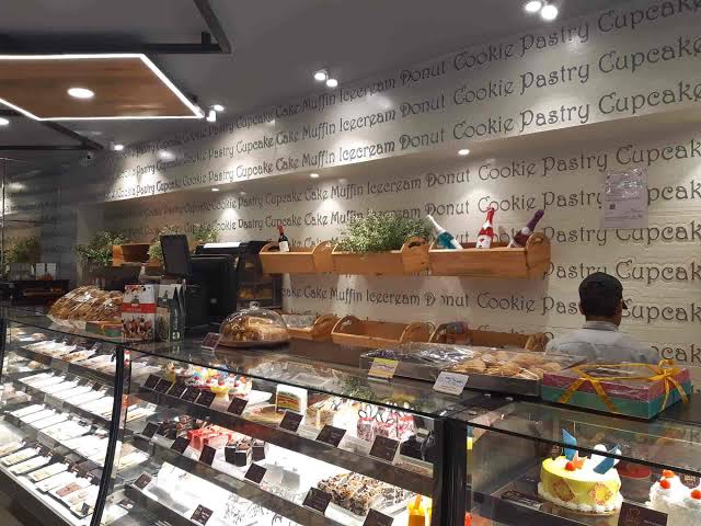 Bread Smith Bakery (Pure Veg)