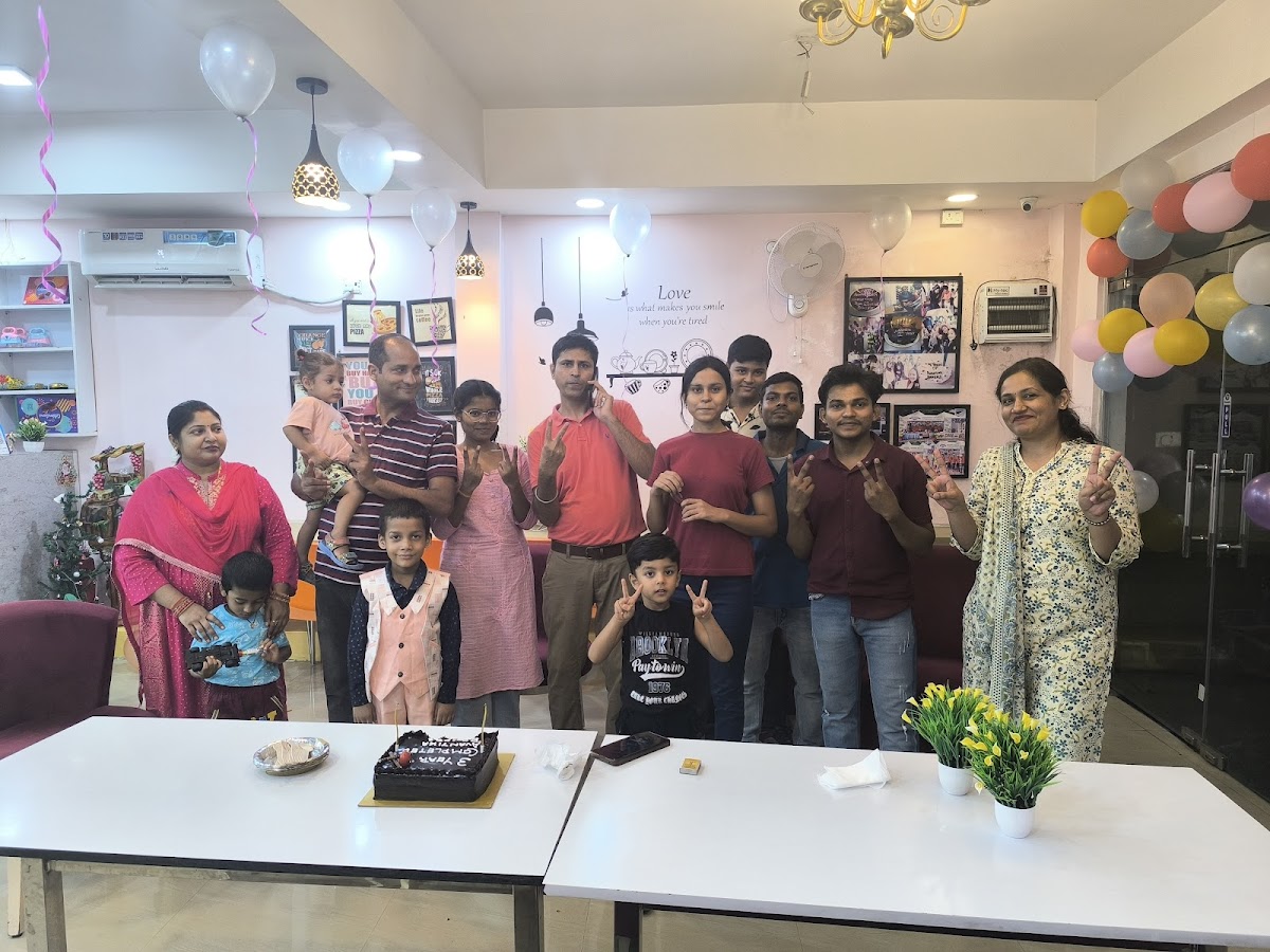 Avantika Bakers-Best bakery in Vrindavan yojna Lucknow-Best cake shop in Vrindavan yojna - Bakery in Vrindavan Colony, 