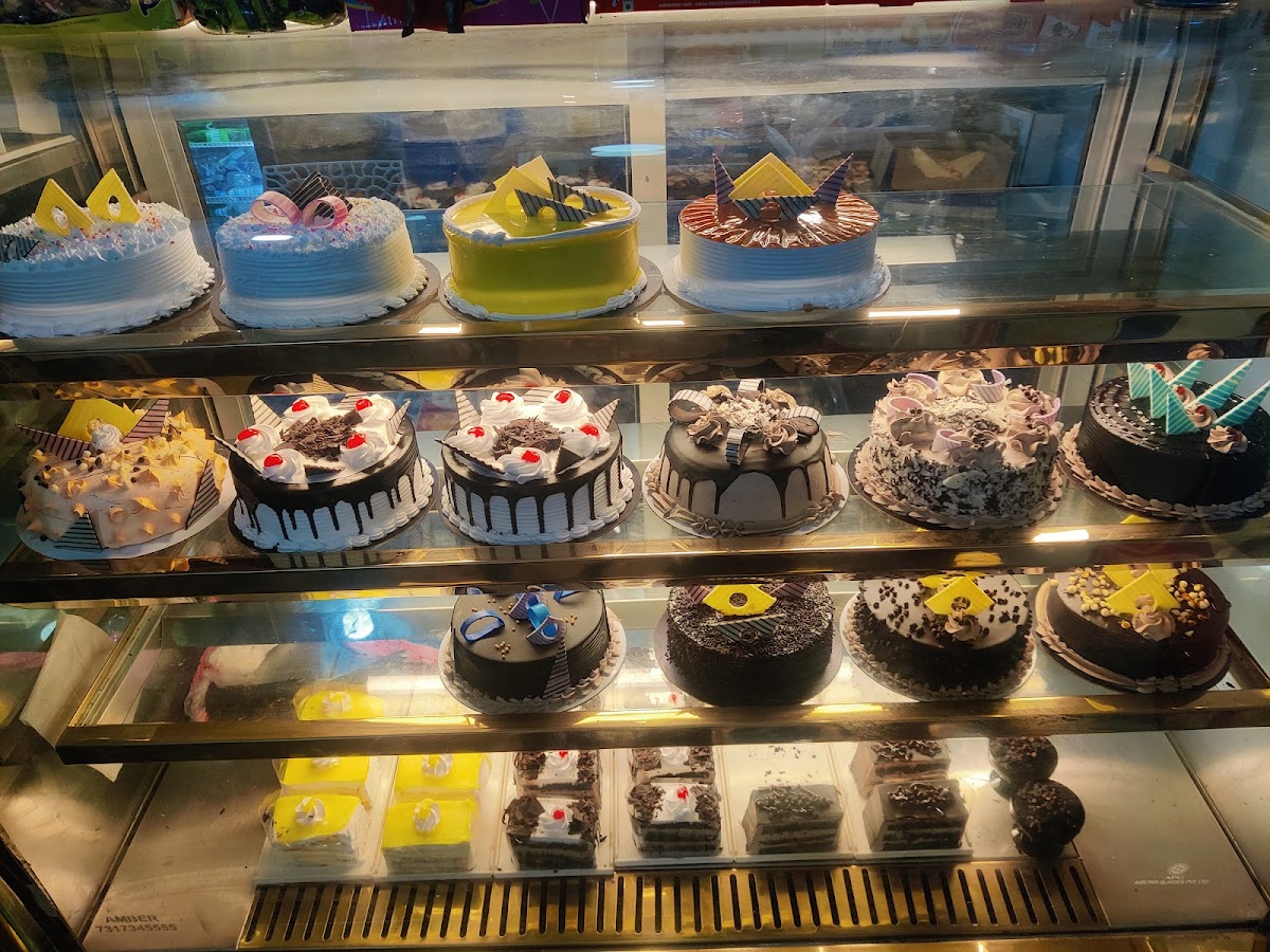 Easy Celebrations - Best Fresh Affordable Online Cake Delivery Shop Lucknow