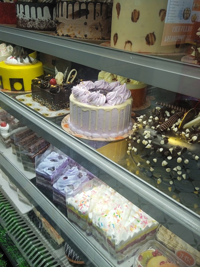 RISHI BAKERS & CAFE - Bakery in EXTNSION, 
