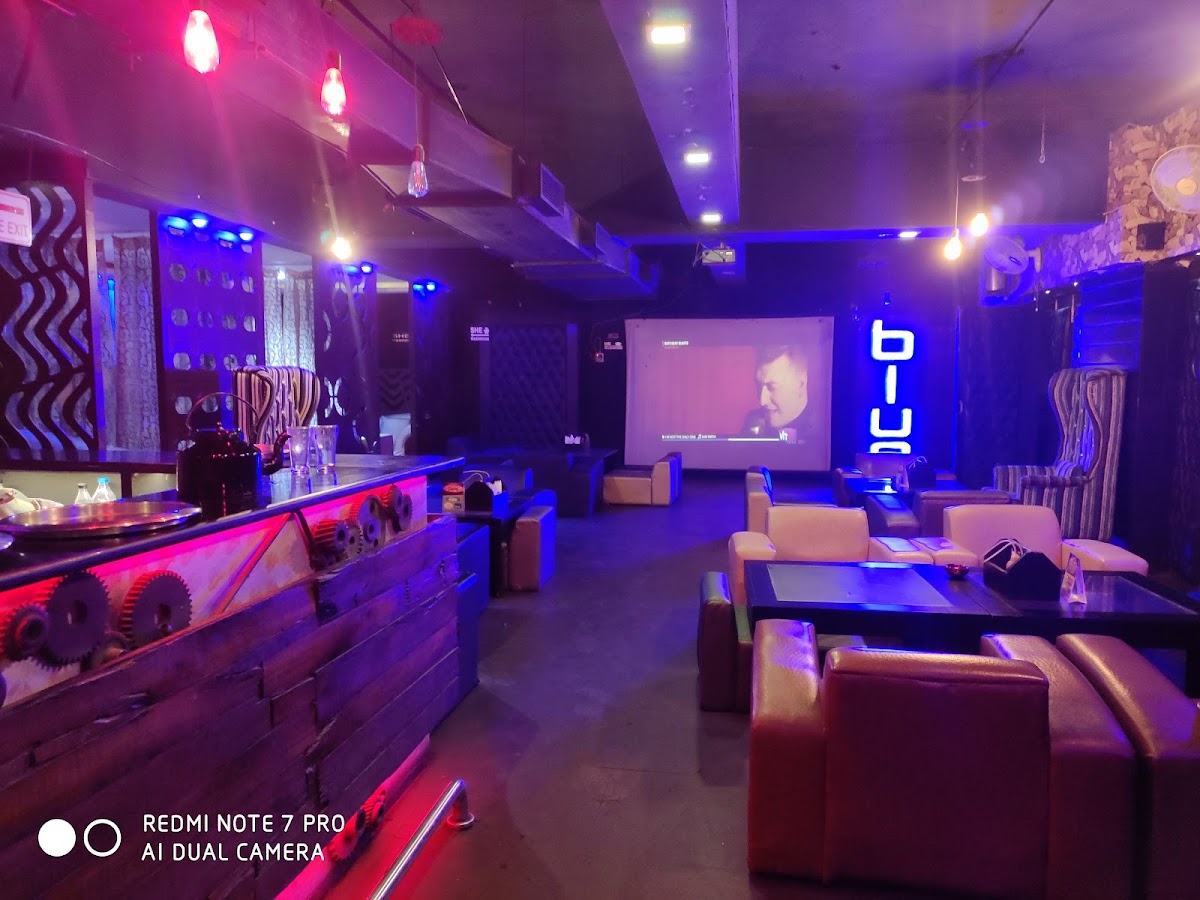 Blue D Lounge Reloaded - Bar in Hazratganj, 