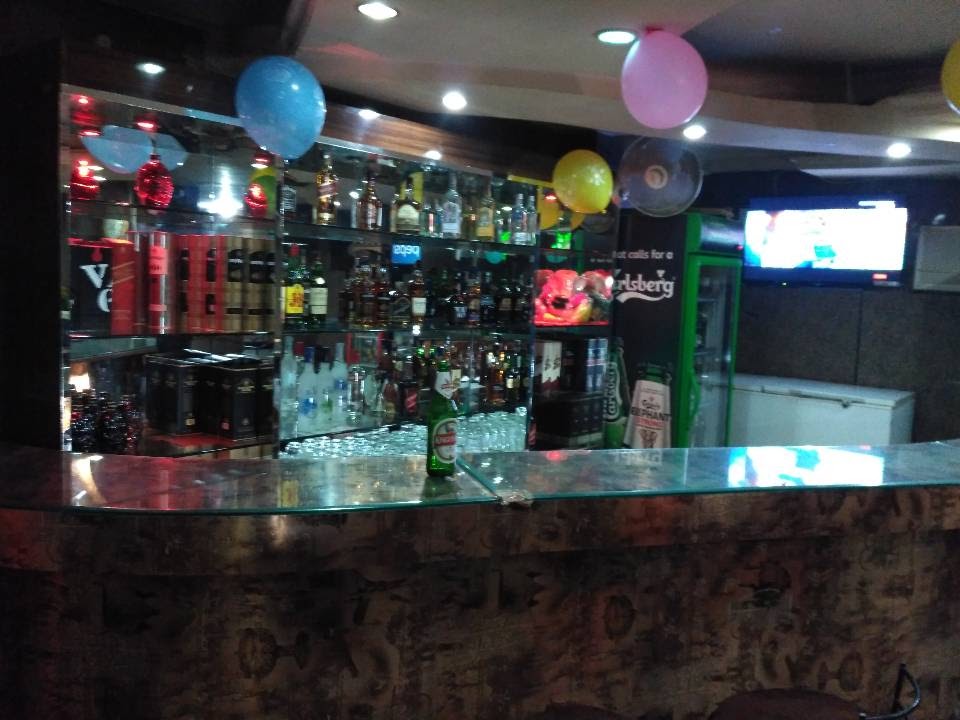 S.R. Bar & Restaurant