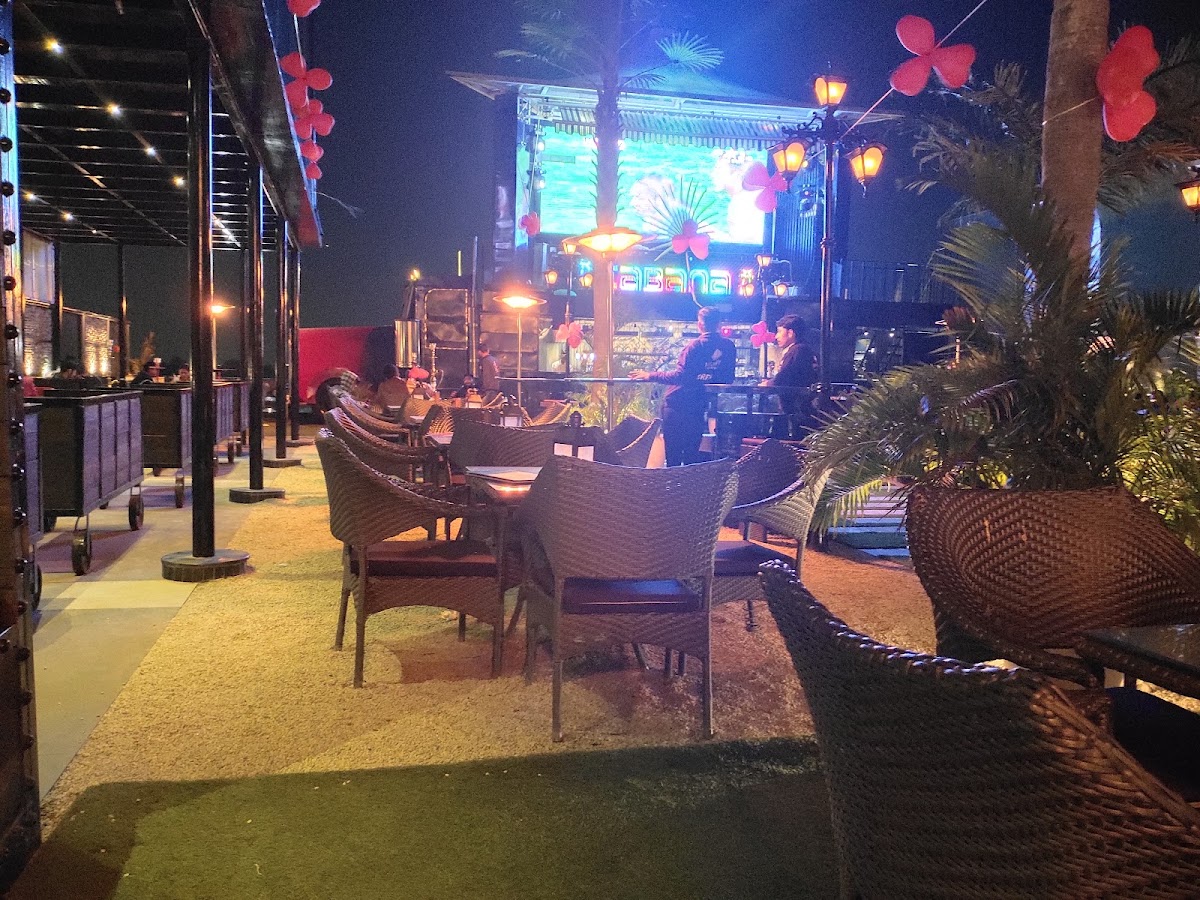 Smoke Lounge