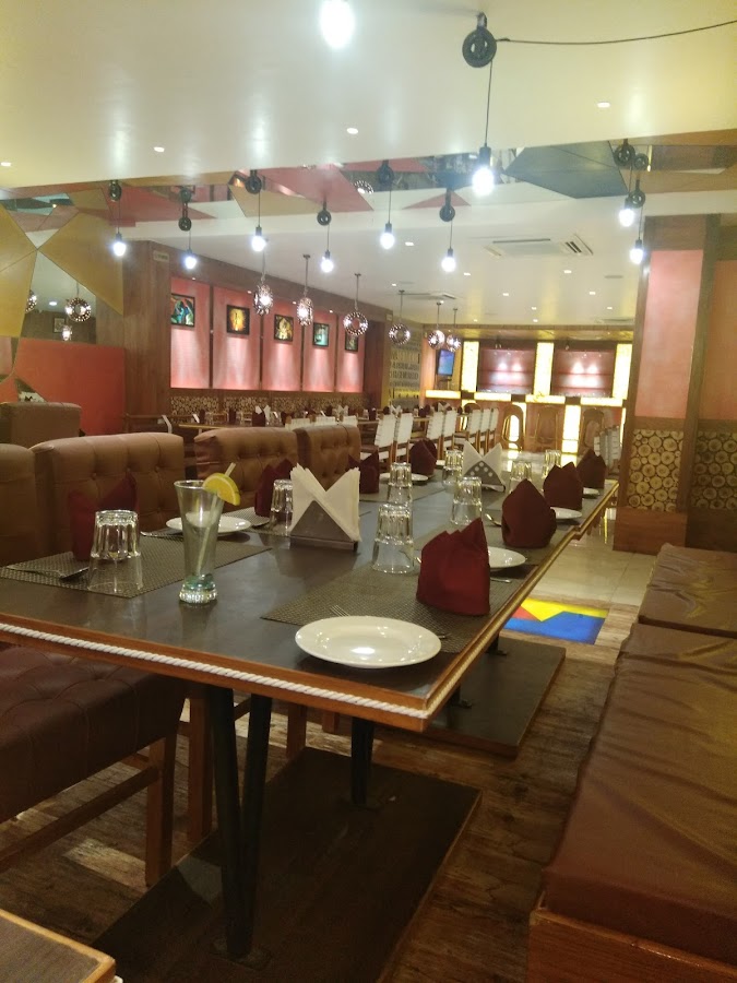 Silver Spoon Bar & Restaurant