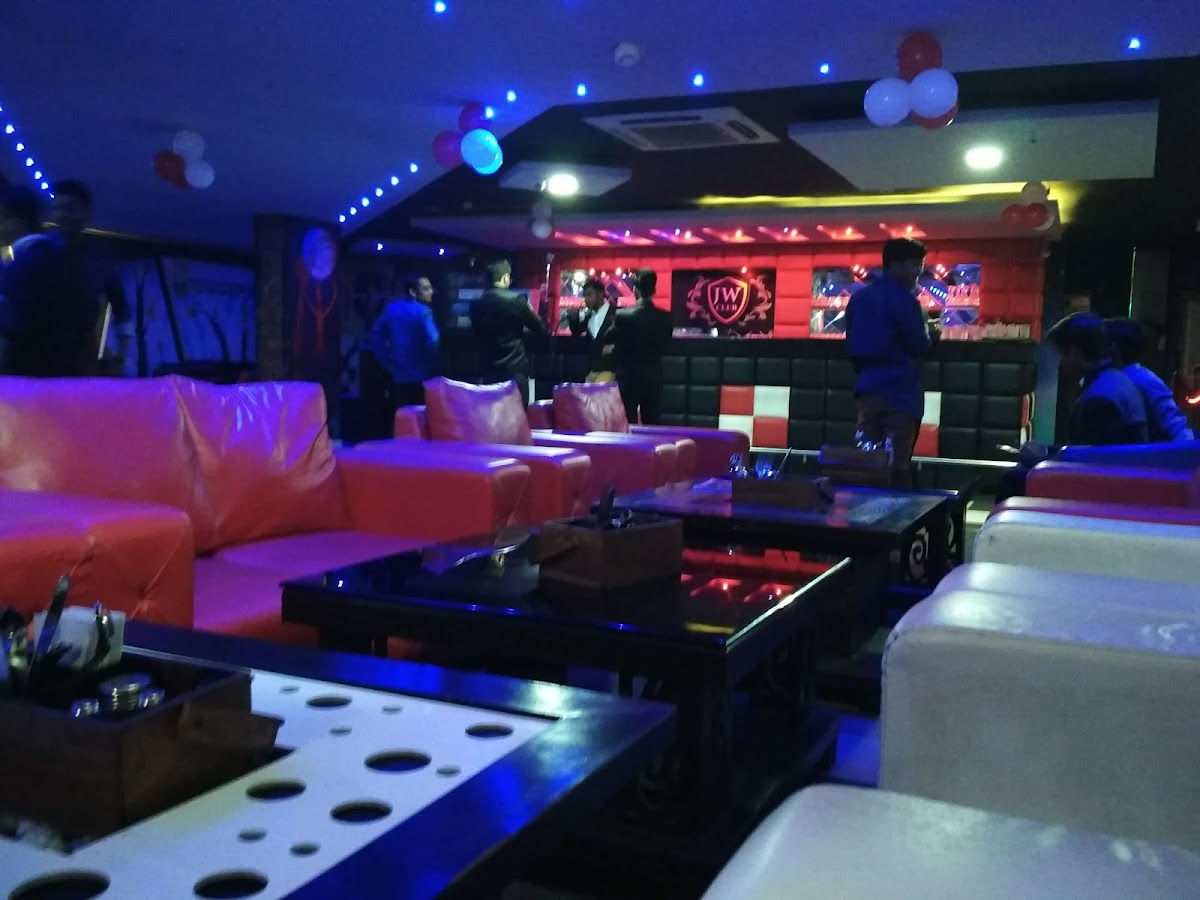 Rajendra Jaiswal Beer Bar - Bar in Lalkuan, 