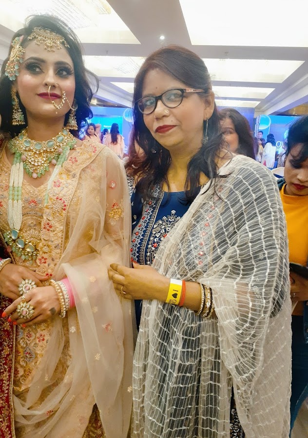 Vaishnavi Beauty Makeover - Beauty Parlour in Alambagh, 