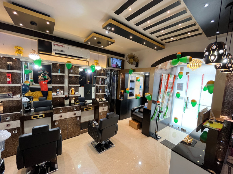 Kazmik Beauty Salon - Beauty Parlour in Alambagh, 