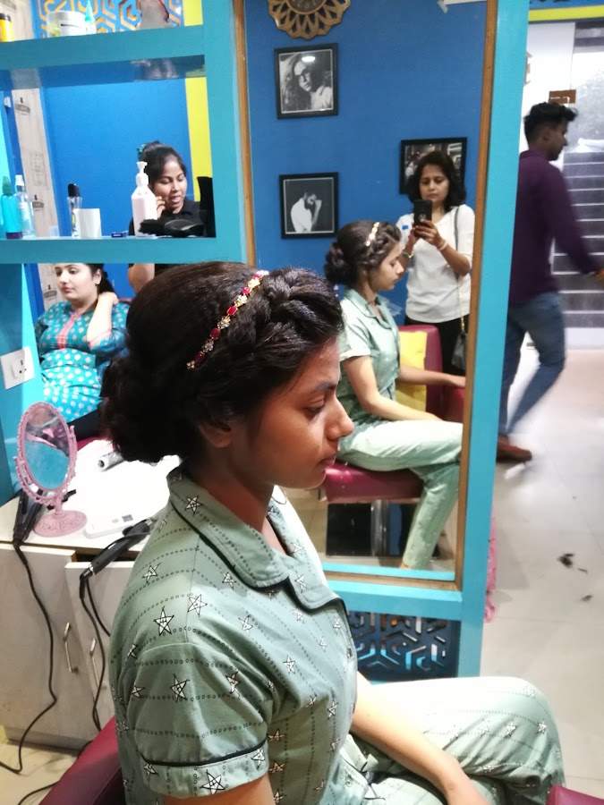 Glorious Women Beauty Salon - Beauty Parlour in Alambagh, 