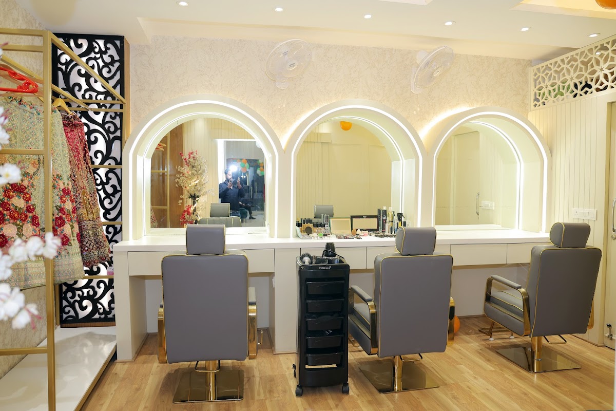 GALS & GUYS Unisex Salon - Beauty Parlour in Ashiyana, 