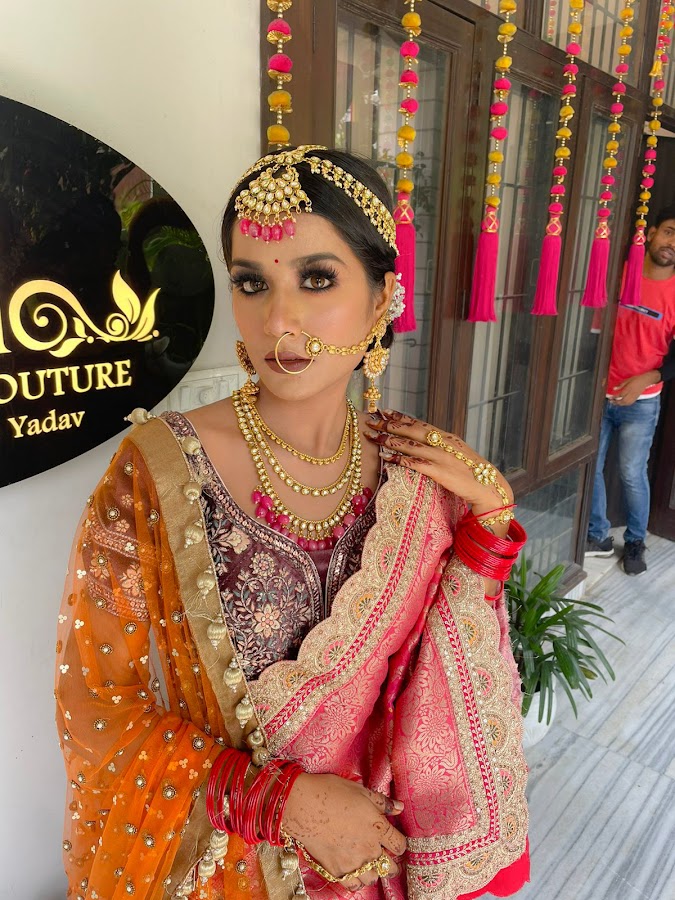 Saasha Makeovers - Beauty Parlour in Alambagh, 