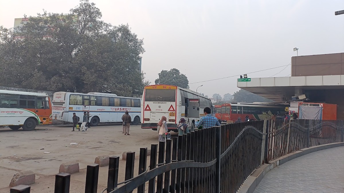 Kesarbag Roadways Bus Stand - Bus Service in Kaiser Bagh, 