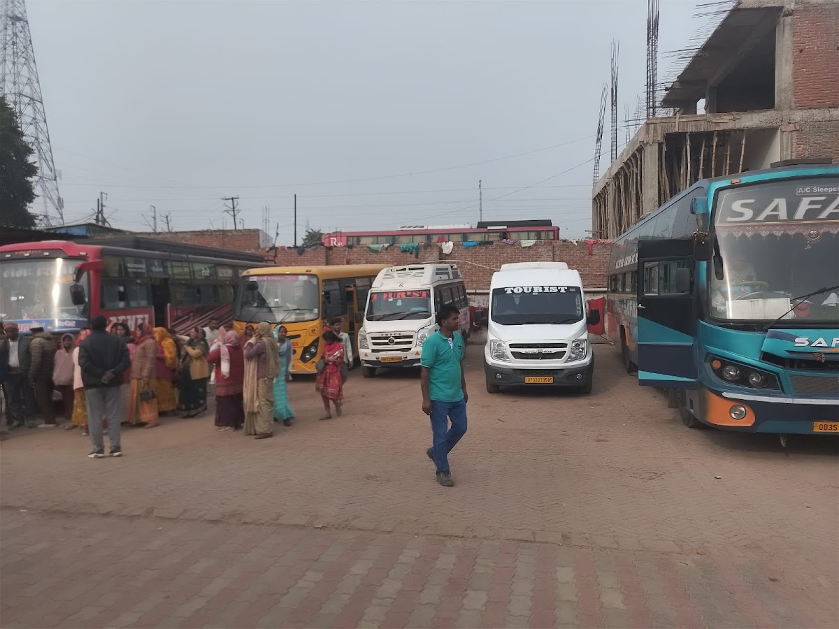 City Transport Lucknow - Bus Service in near to Green Ville Public School, 