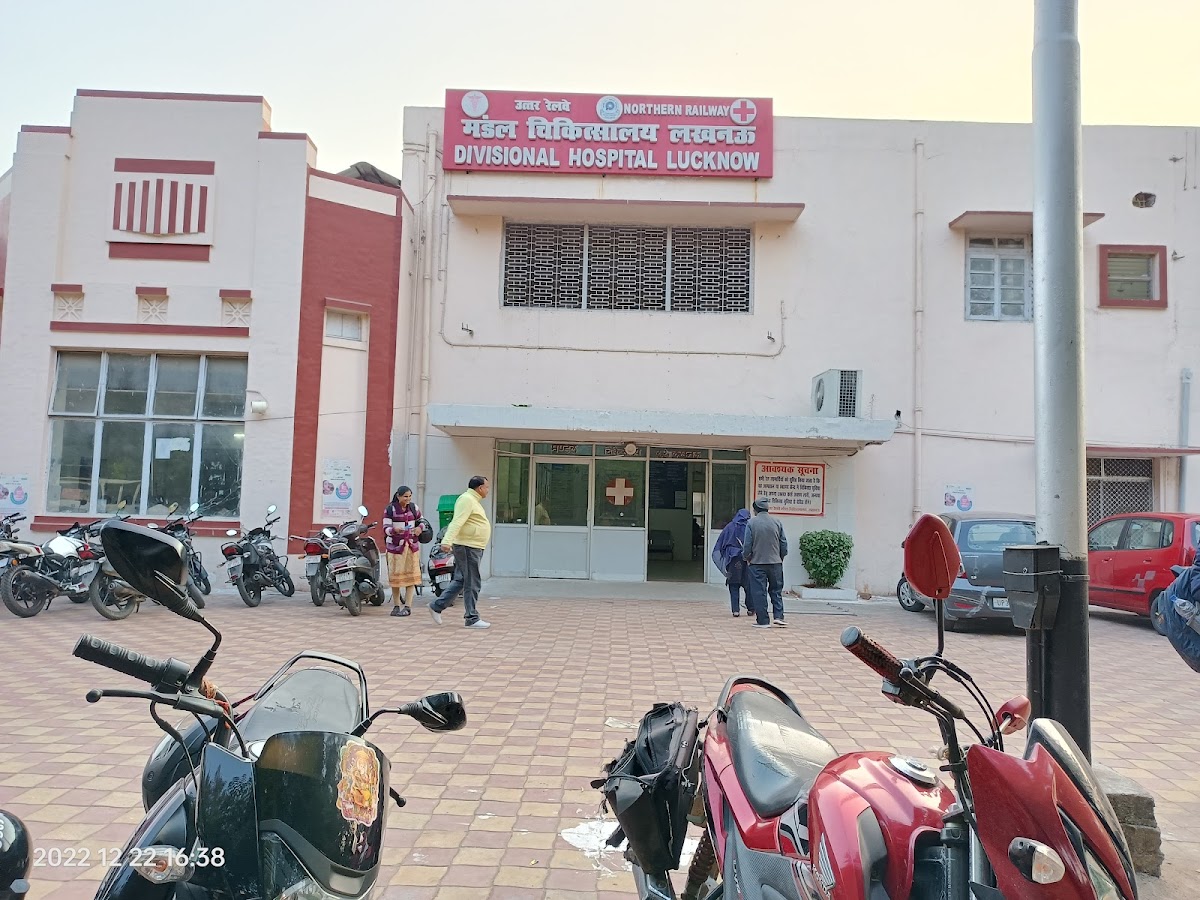 Northern Railway Divisional Hospital - Hospital in Cantonment, 