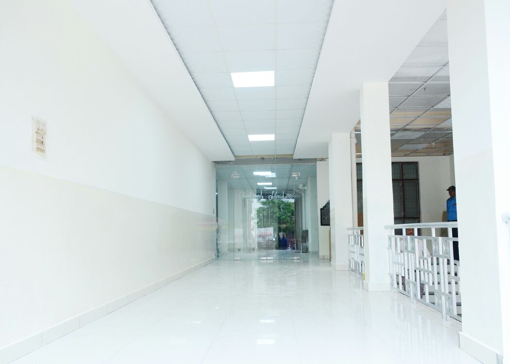 Silver Line Multi Specialty Hospital - Hospital in Alambagh, 