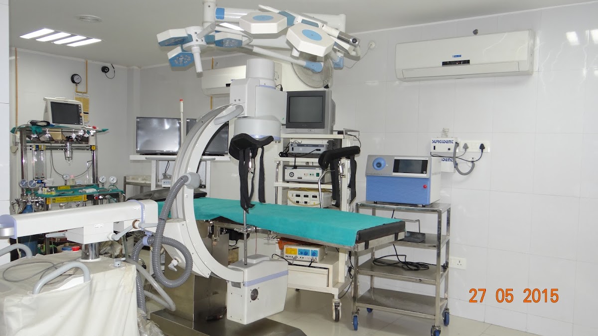 Gopi Krishna Laser Stone Center - Hospital in Aliganj, 