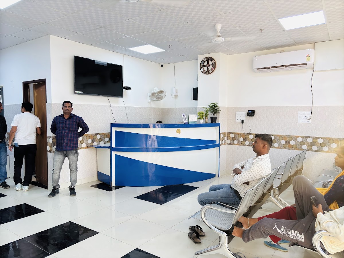 New Lucknow City Hospital - Hospital in Buddheshwar Rd, 