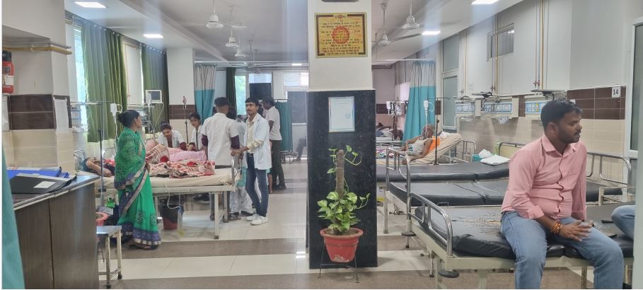 Lucknow Hospital - Hospital in Kotwali, 
