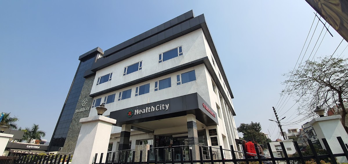 Dr. Asha Khurana Medical Centre - Hospital in Alambagh, 