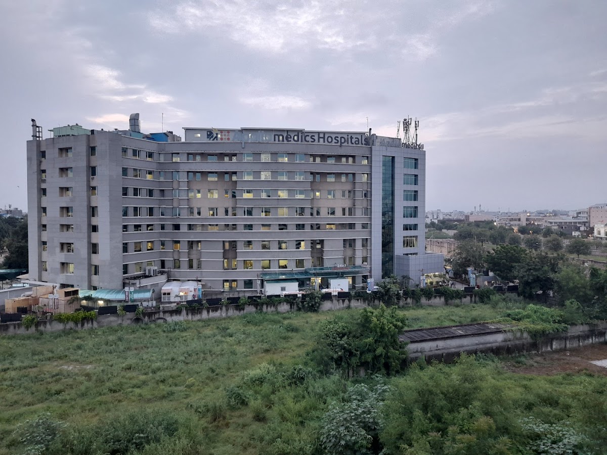 Apolo Hospital - Hospital in LDA Colony, 