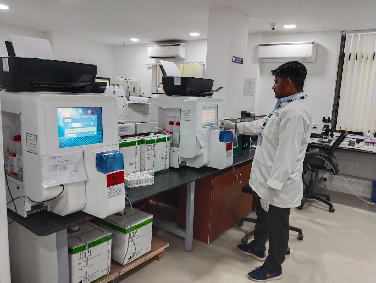Redcliffe Labs - Collection Center - Diagnostic Centres in Aminabad, Lucknow