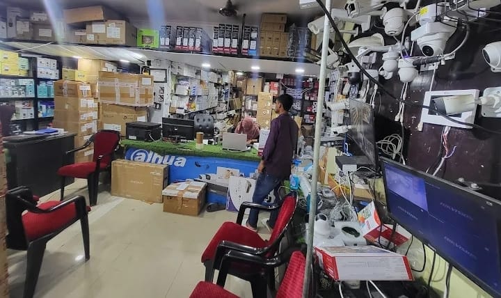 CCTV Camera Technician & Installation