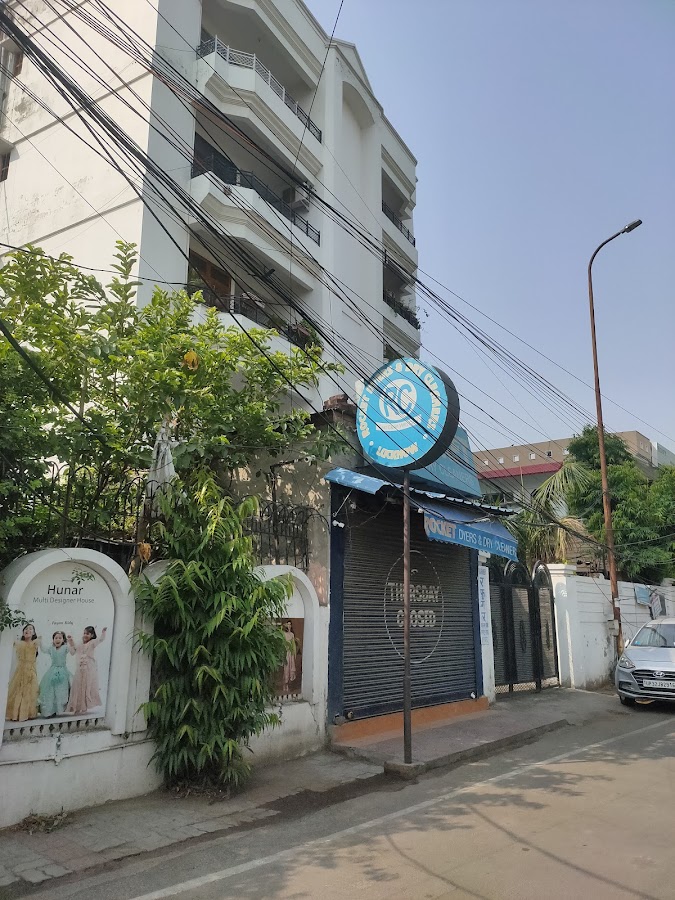 Rocket Dyers & Dry Cleaners