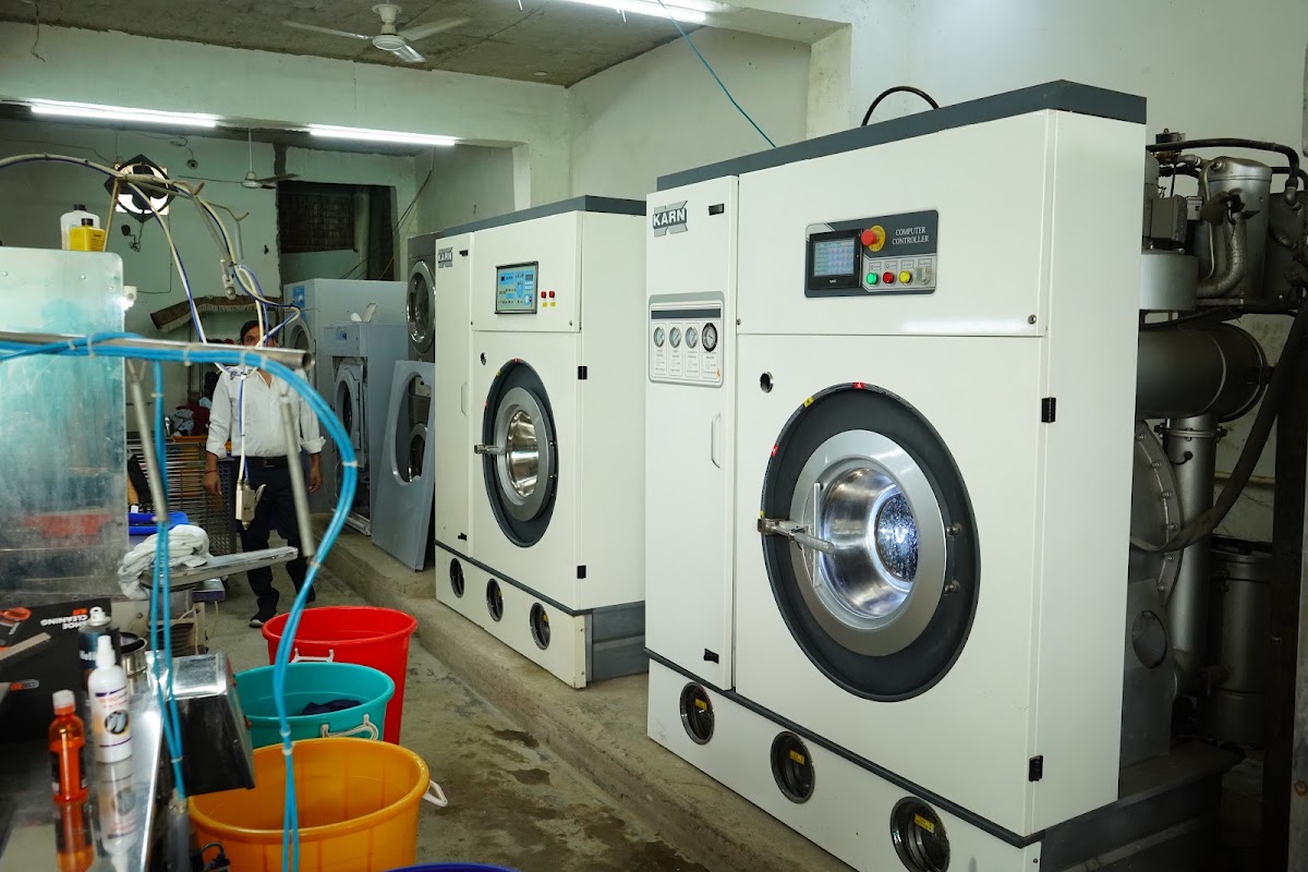 Mr Johnny Dry Cleaners - Laundry in A-987 Indira Nagar, 