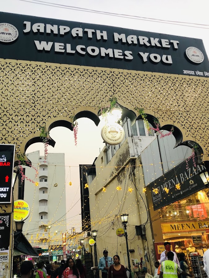 Janpath Market