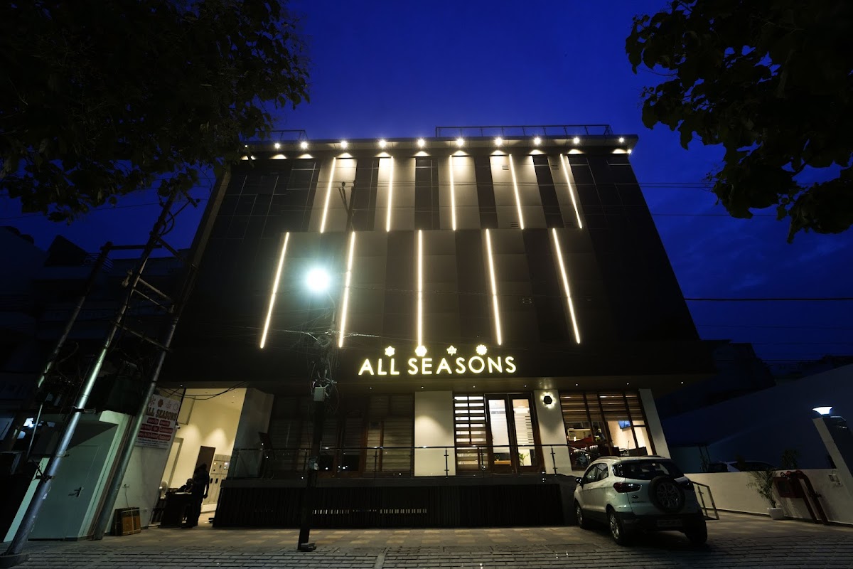 Hotel All Seasons
