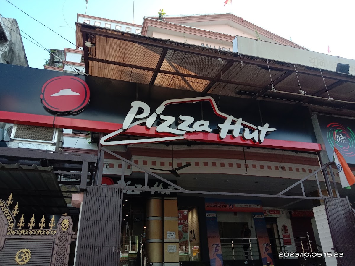 Pizza Hut | Thakurganj