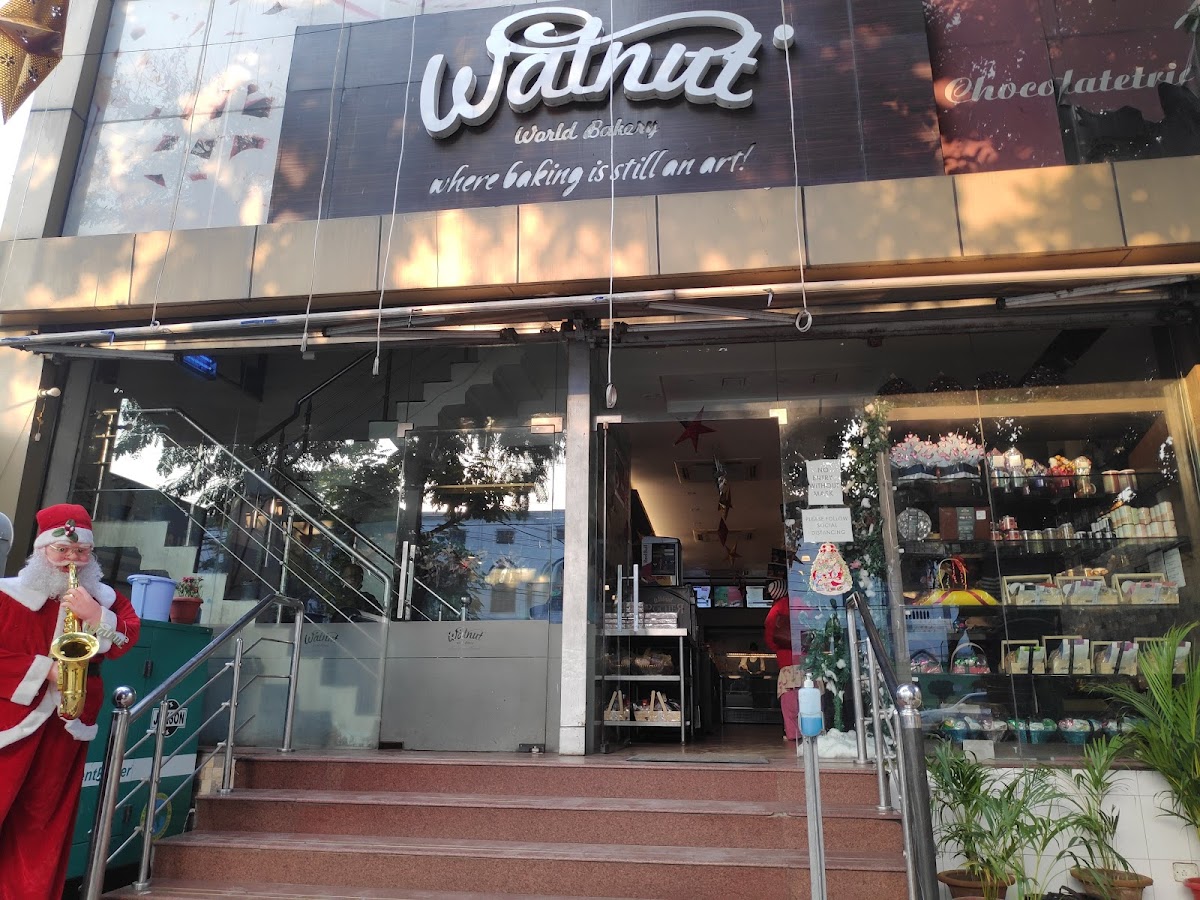 Walnut World Bakery