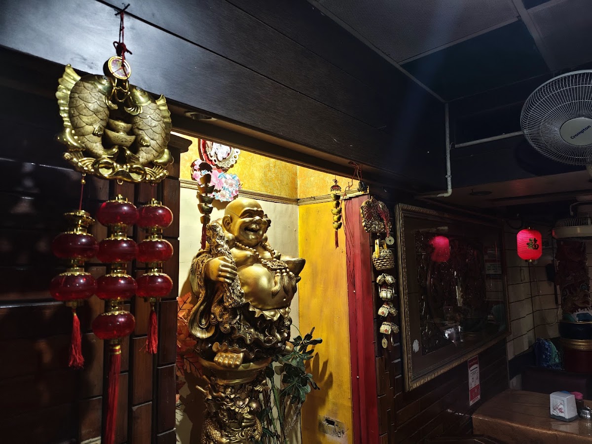 Jone Hing Chinese Restaurant - Restaurant in Hazratganj, 