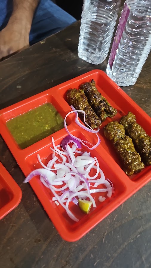 Raina Kitchen - Restaurant in Hazratganj, 