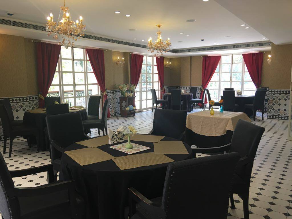 Cappuccino Blast Mall Avenue - Cafe / Coffee Shop / Tea in The Mall Avenue, Lucknow