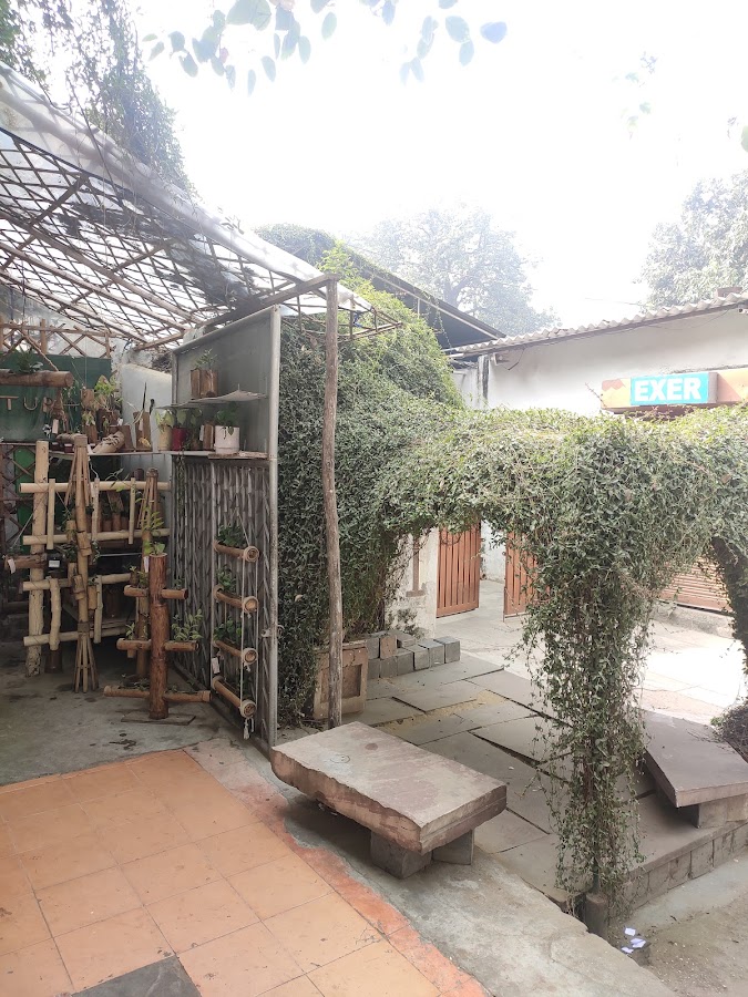 Exer Club - Cafe / Coffee Shop / Tea in The Mall Avenue, Lucknow