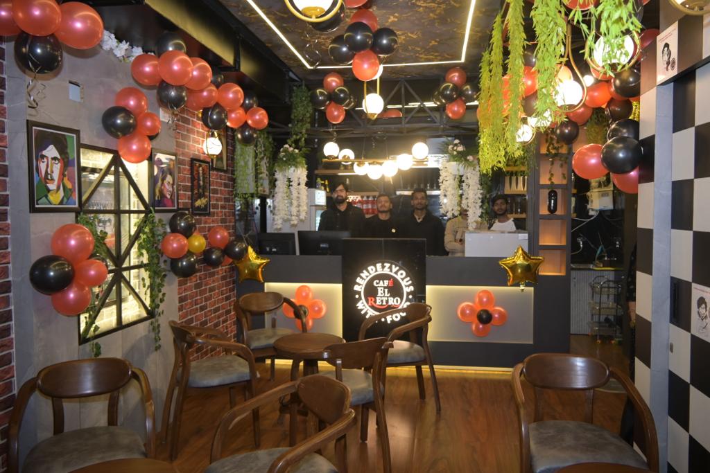 Cafe EL Retro - Cafe / Coffee Shop / Tea in Gomti Nagar, Lucknow
