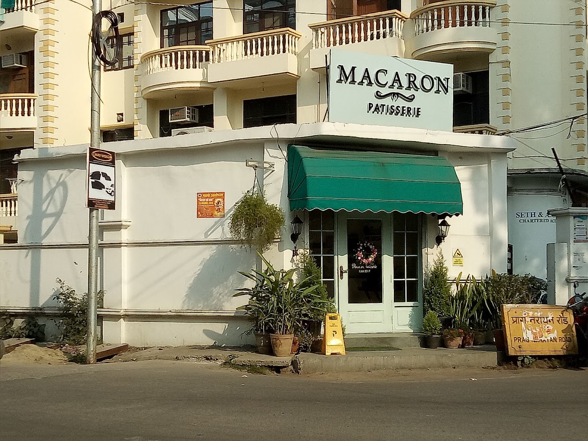 Macaron Patisserie - Cafe / Coffee Shop / Tea in Butler Colony, Lucknow