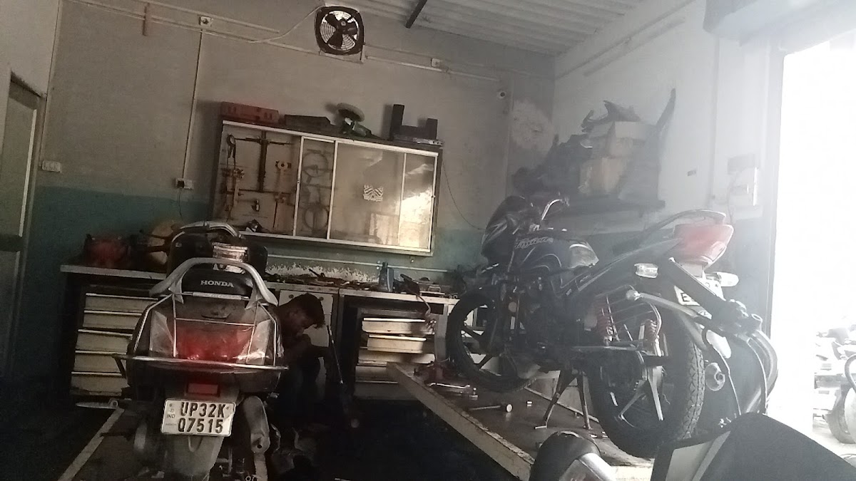 The Master Garage