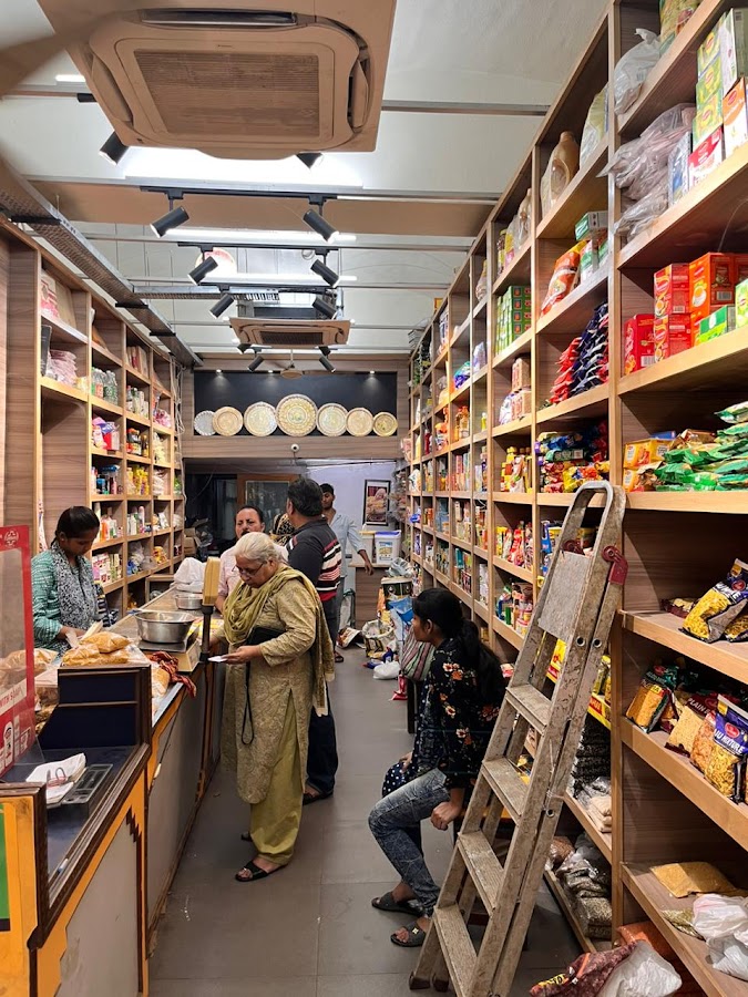Lucknow Kirana Store