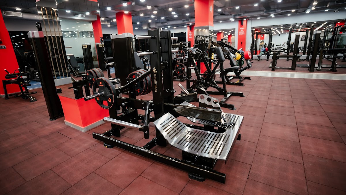 Healthism 24x7 - Gym in Golf City, 