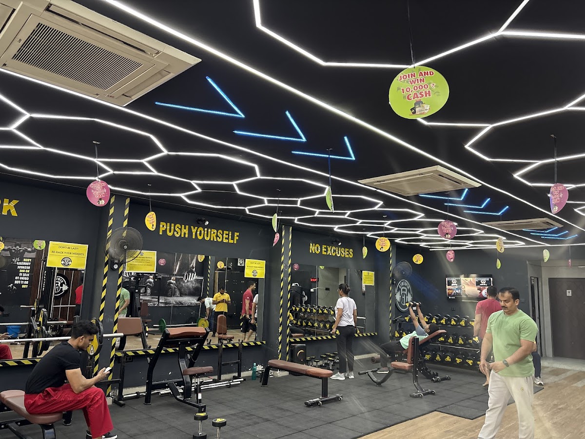 Gymtopia - Gym in Nirala Nagar, 