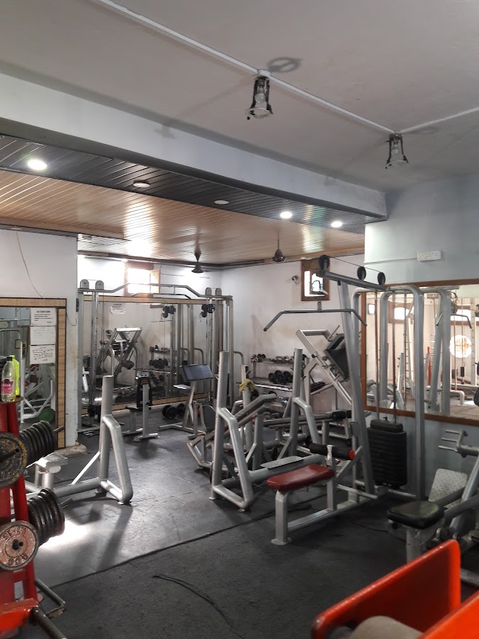Menz & Womenz Gym - Gym in Hussainganj, 