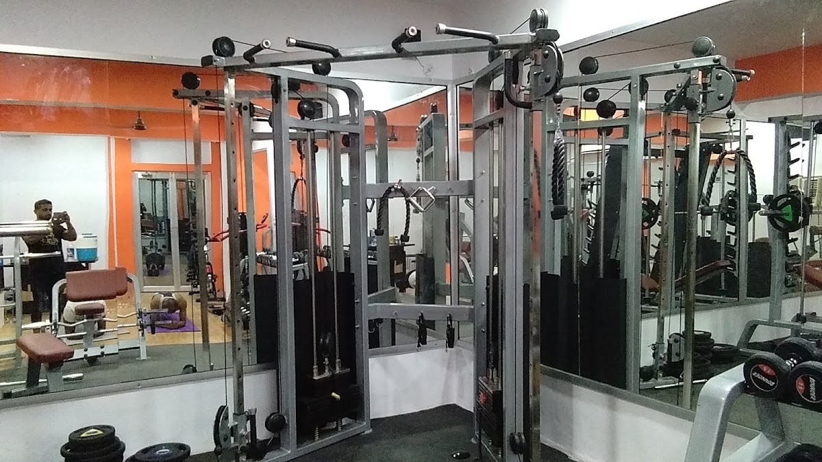 The Brothers Unisex Gym - Gym in Daliganj, 