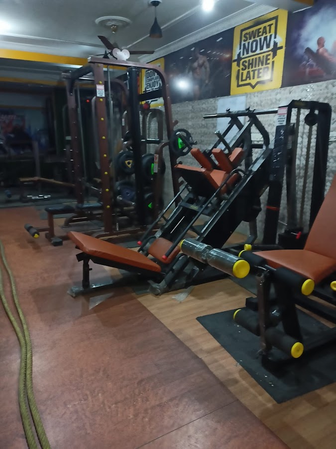 Lifestyle Gym & Fitness Centre - Gym in Kundari Rakabganj, 