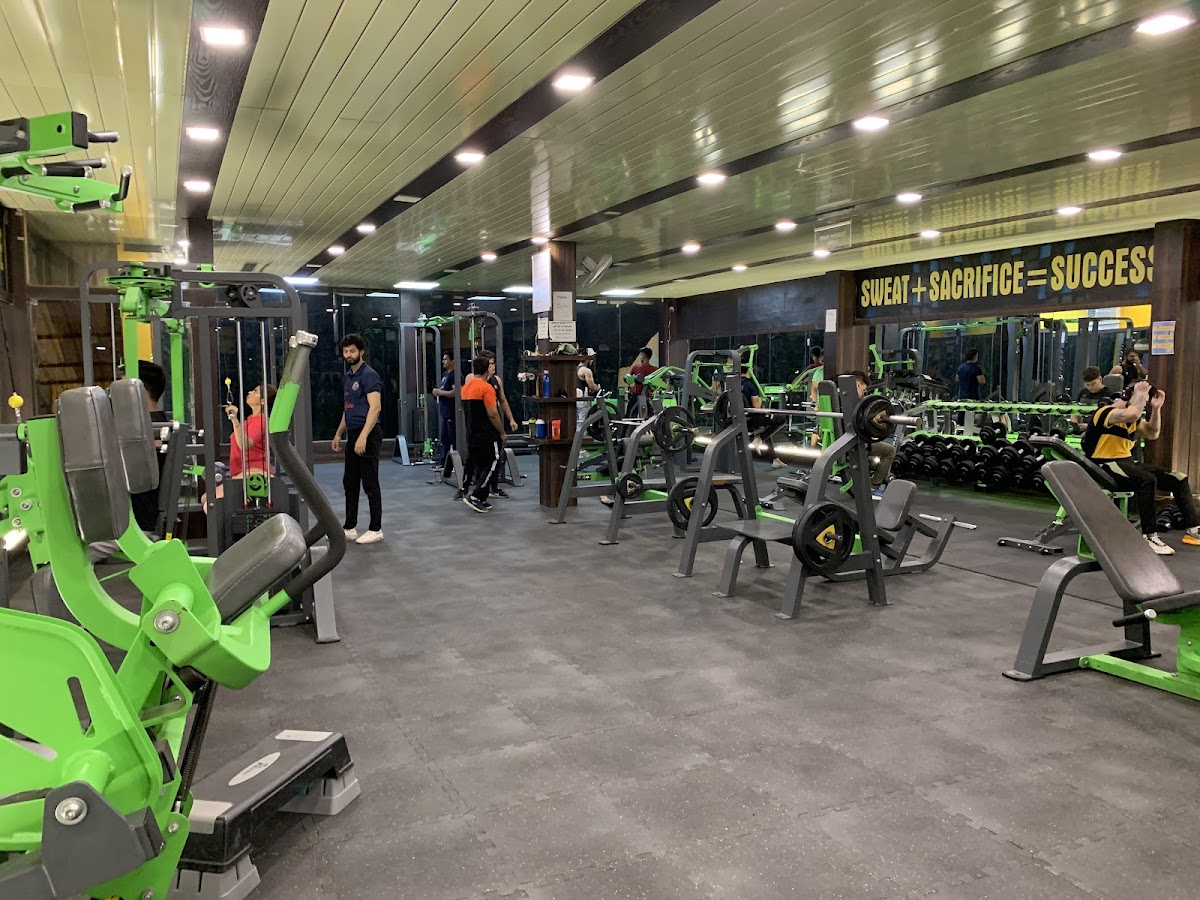 Slam Fitness Gym - Gym in Mahanagar, 