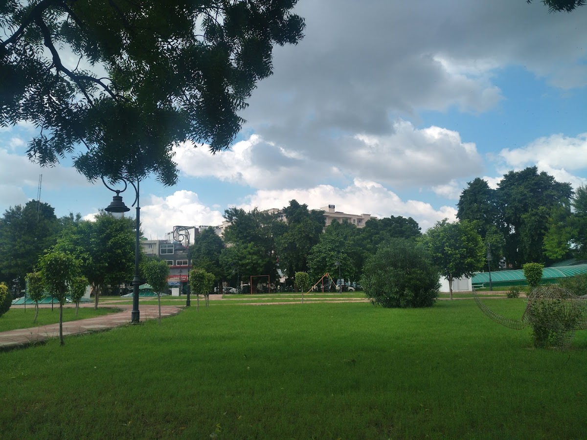 Daya Nidhan Park - Gym in Lalbagh, 