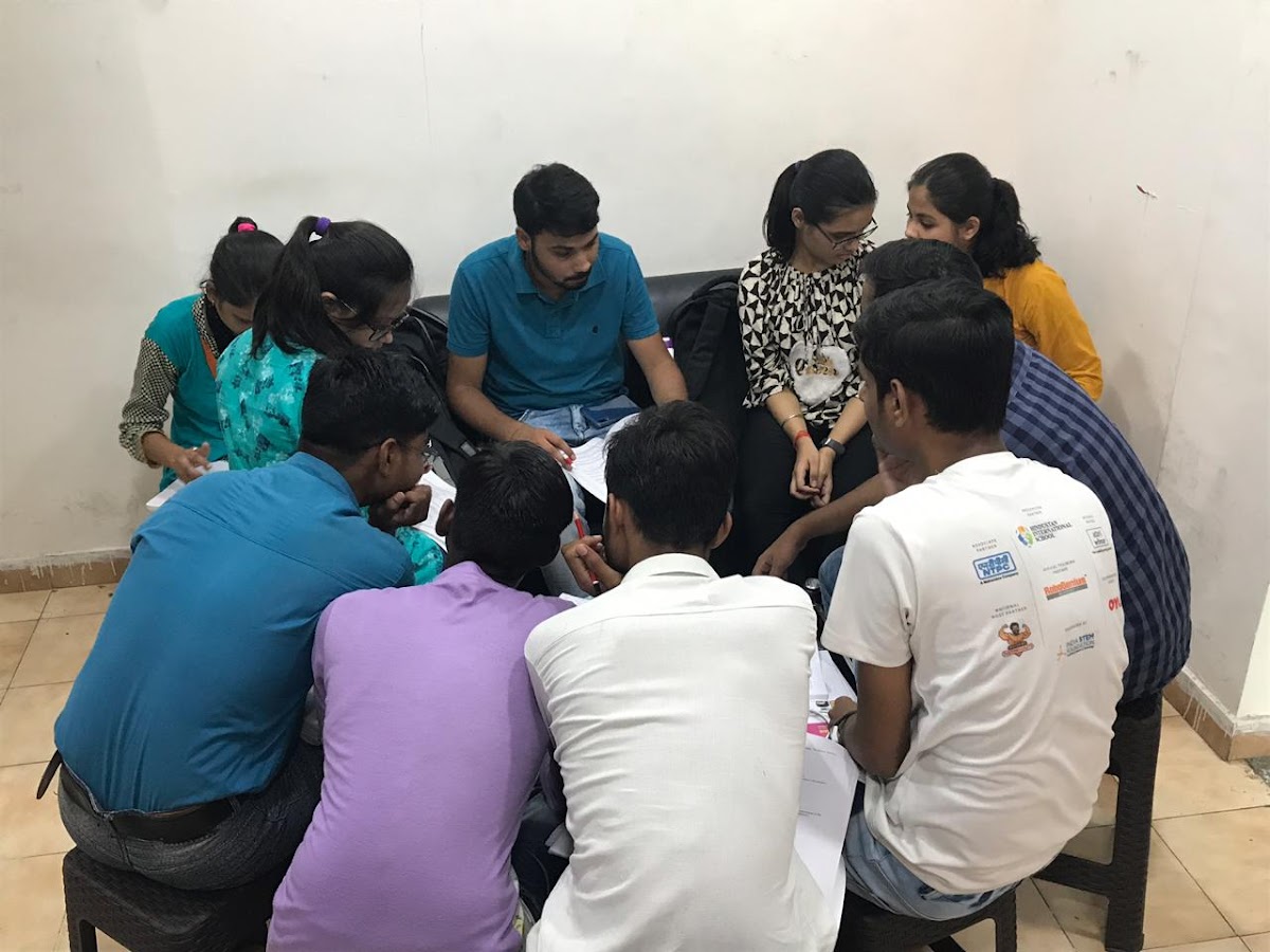 Gravity Classes - Coaching Centre in Hazratganj, 