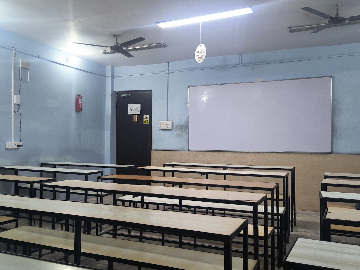 IMS Lucknow (Hazratganj) - Coaching for CAT, IIM IPM, BBA, CLAT & CUET - Coaching Centre in Hazratganj, 