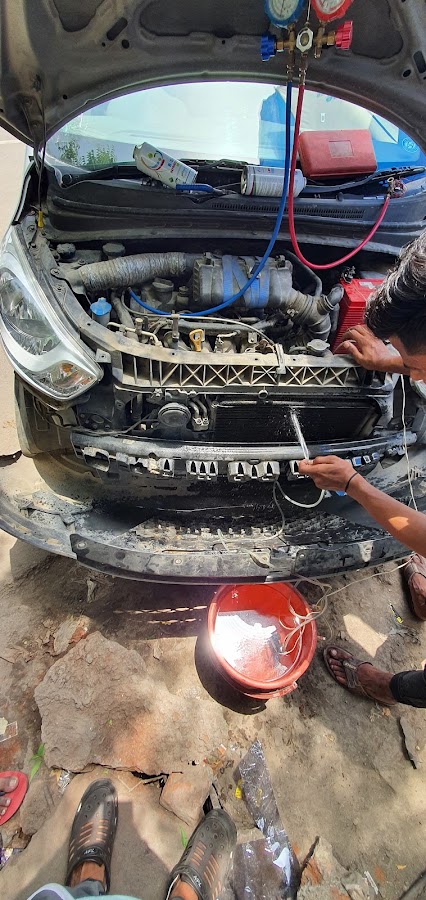 Car Mechanic - Car Repair in Nishat Ganj, 
